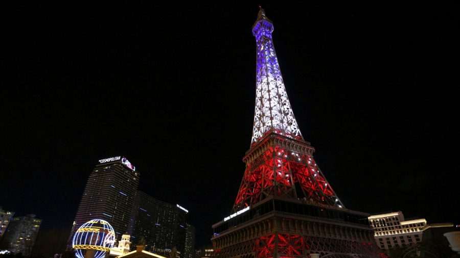 Eiffel Tower Replica in Las Vegas Debuts New Light Show