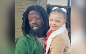Duet of Homeless Man and Girl With Down Syndrome Goes Viral
