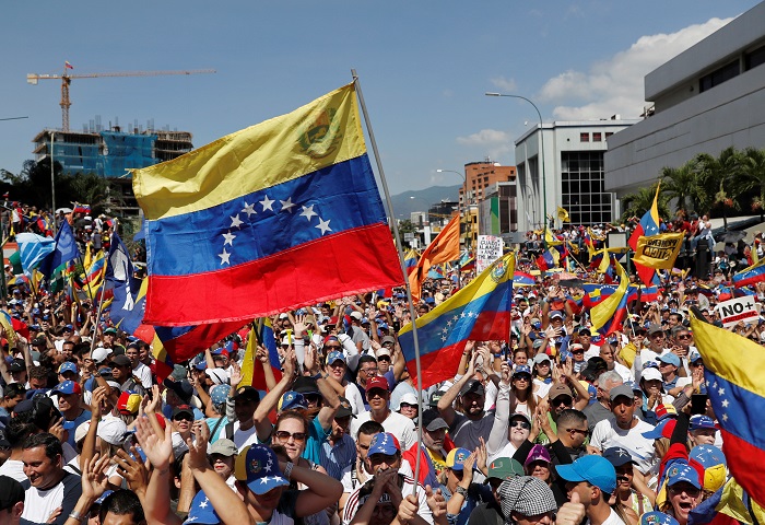 Venezuelans Warn Against Bringing Socialism to the United States