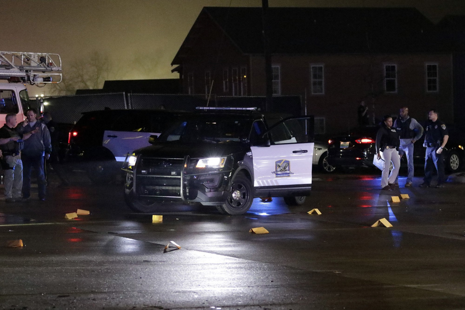 Evidence markers are placed in the Dollar General 