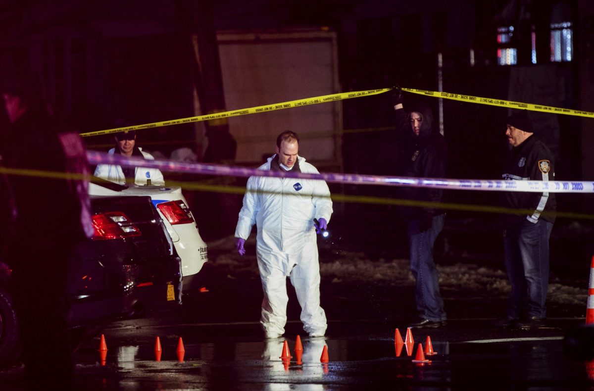 Police Detective Killed by Friendly Fire in New York City | NTD