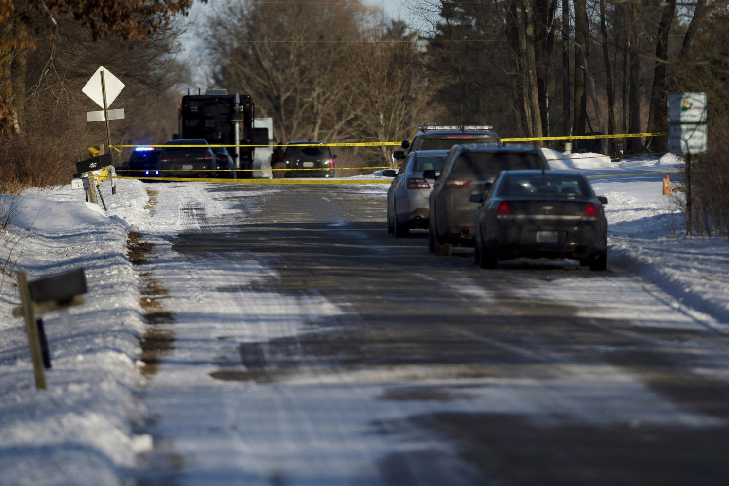 3 Children Among 4 Found Dead After West Michigan Shooting | NTD