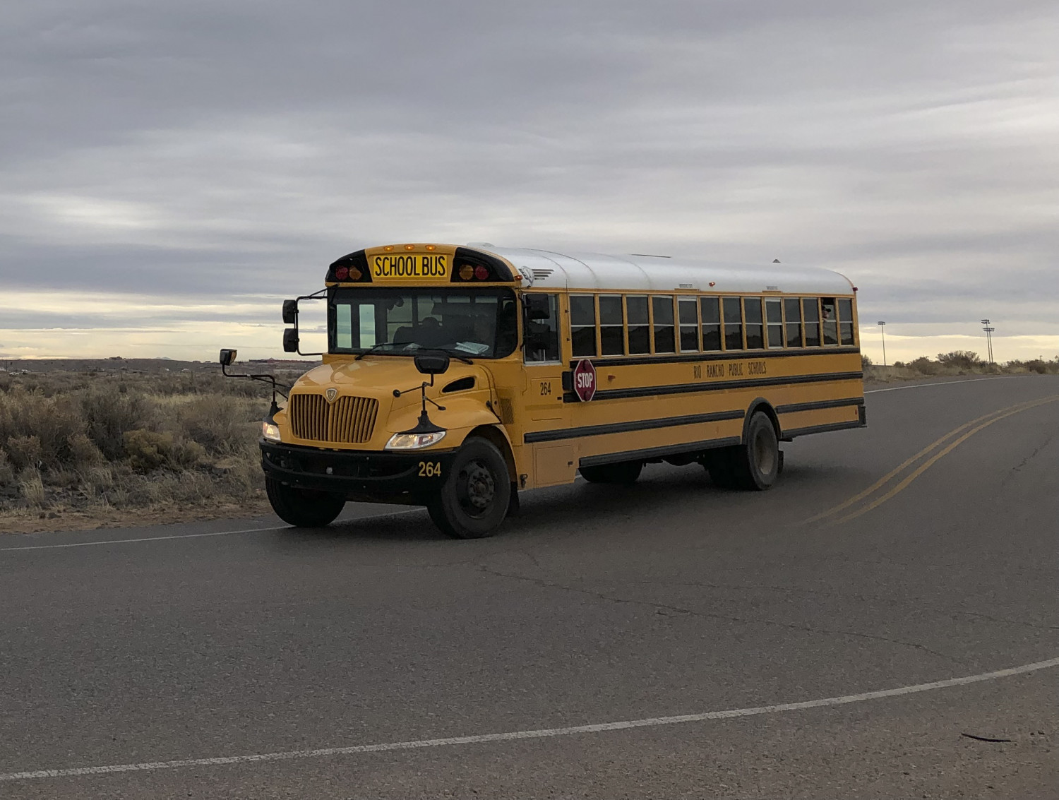 17 Children Need Treatment After Bus Overturns on Kansas Turnpike