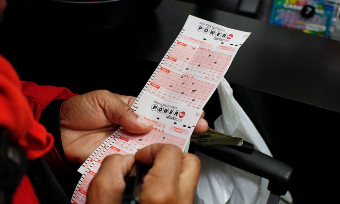 Powerball Jackpot Soars to $625 Million Ahead of Saturday’s Drawing