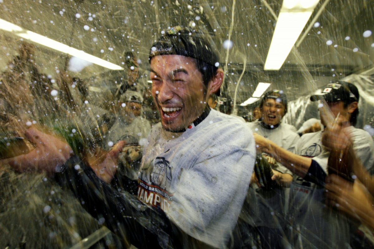 Ichiro Suzuki retired 6