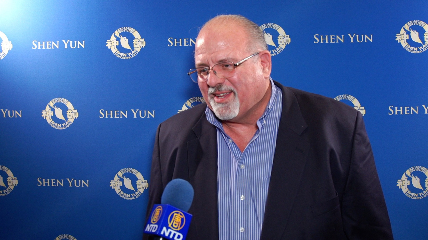 Executive Praises Shen Yun’s Mission: ‘That’s a Very Valiant Move and I Really Applaud Them for Doing That’