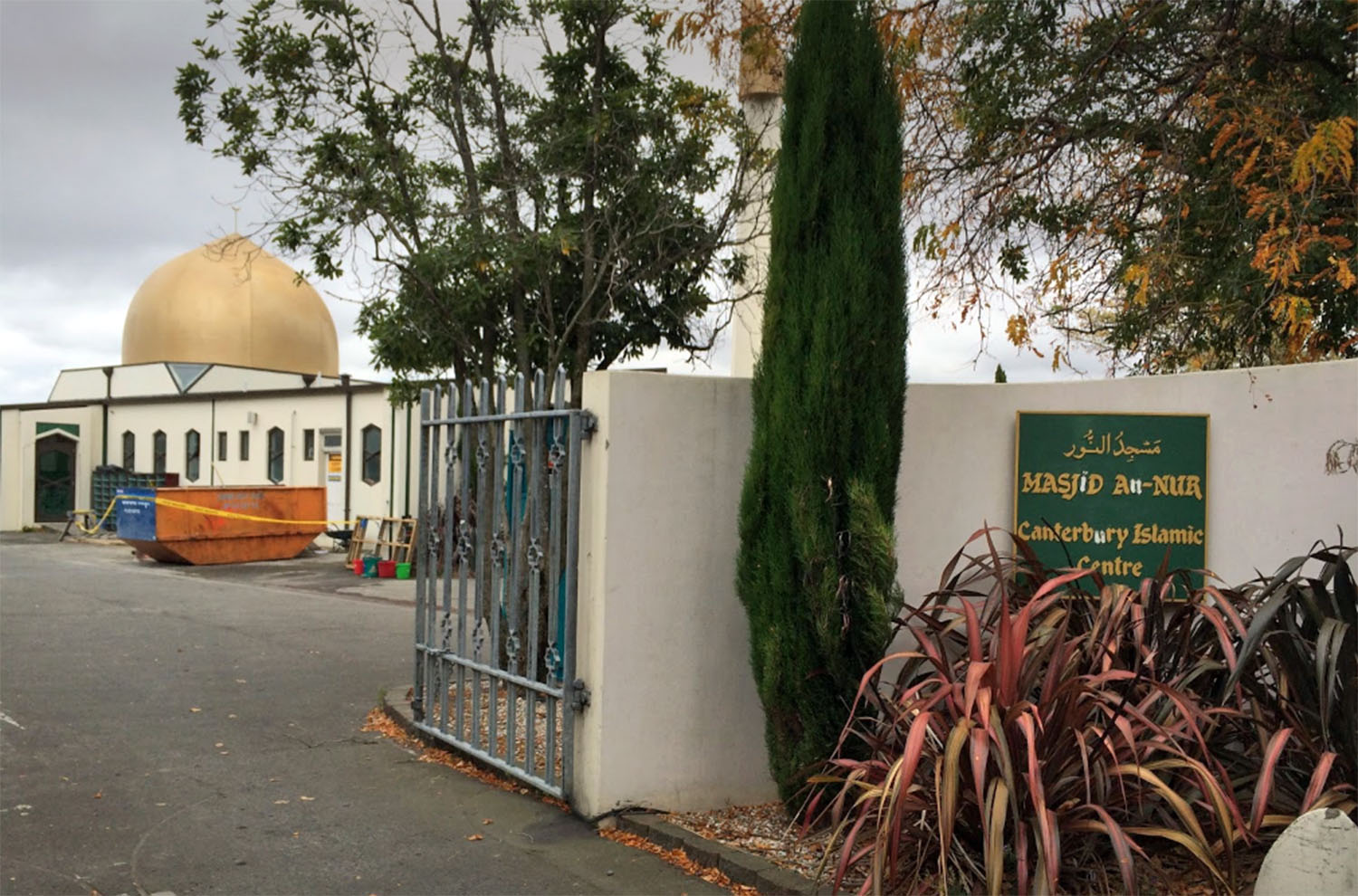 Police Hunt Active Shooter Who Opened Fire at a New Zealand Mosque