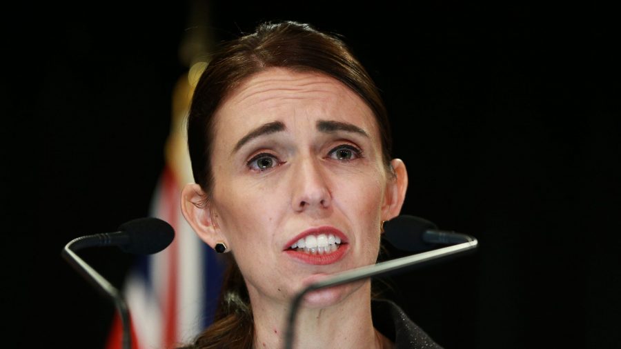 New Zealand Extends Ban on China Arrivals