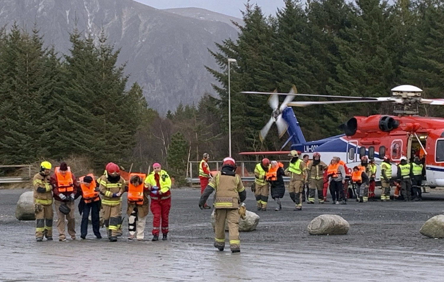 Passengers rescued cruise ship norway