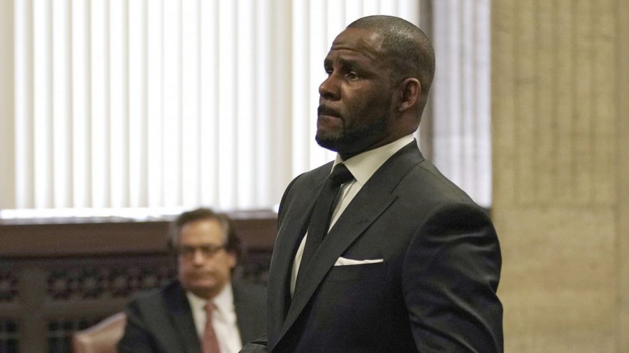 R. Kelly’s Trip to Dubai Off for Now as Contracts Reworked