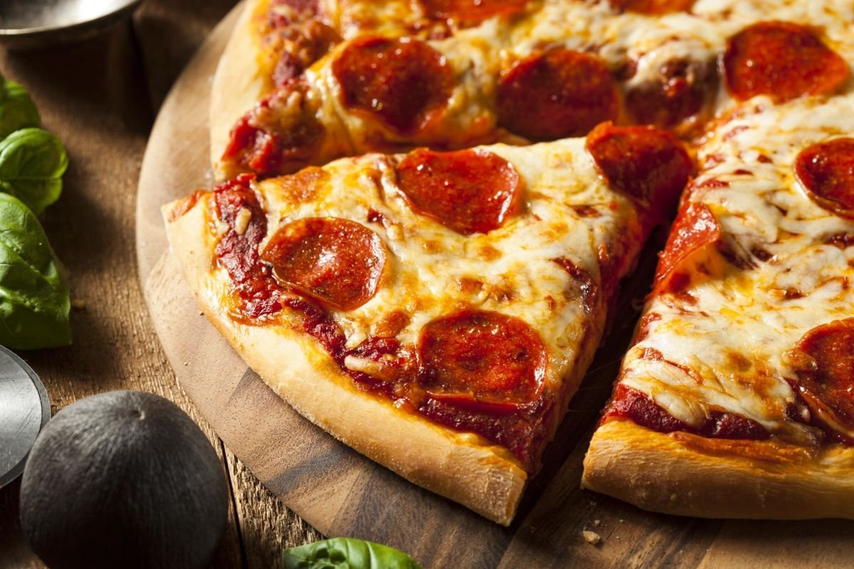 Florida Boy Calls 911 to Order Pizza, Gets Lesson and a Pie