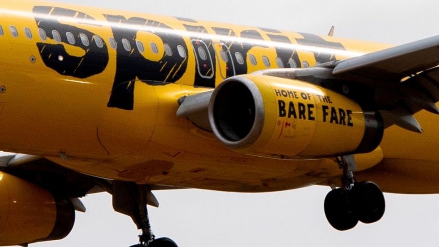 Mother Sues Spirit Airlines for $75,000 for Kicking Teen Daughter Off Flight