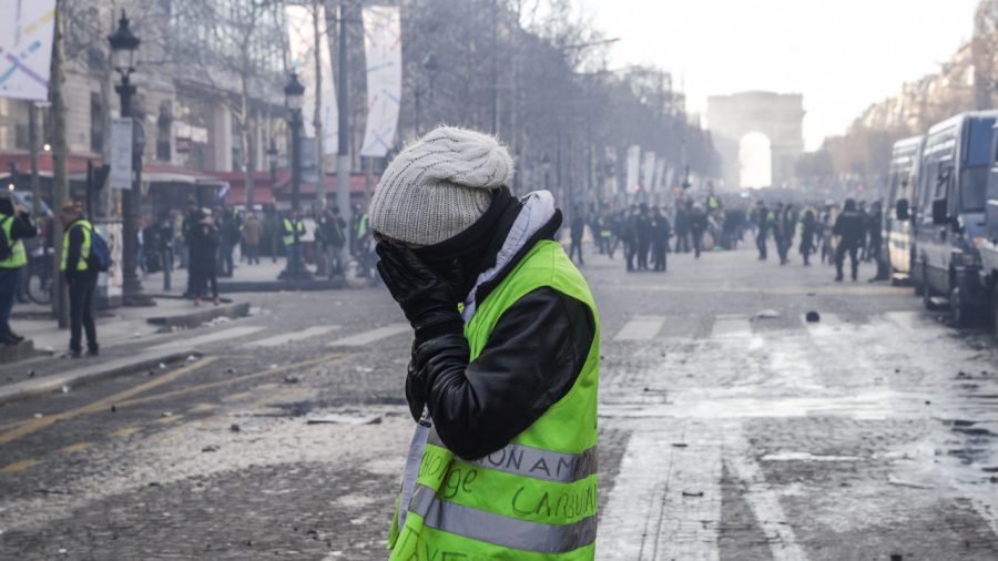 French Violence Flares as Yellow Vest Protests Enter Fourth Month