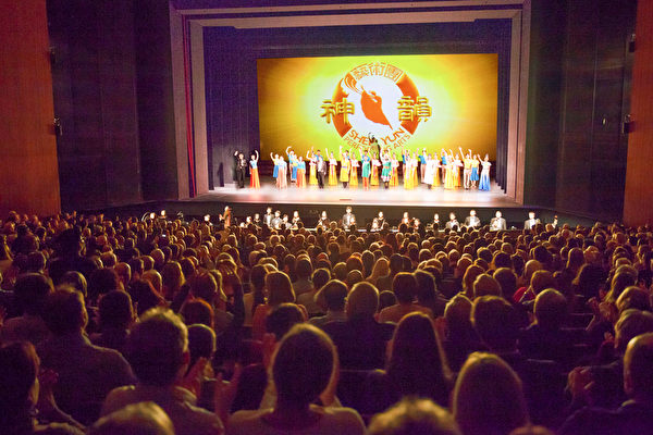 Shen Yun Concludes Berlin Tour With Four Curtain Calls