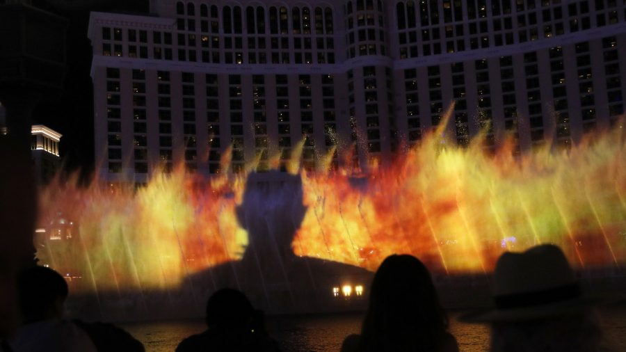 Game of Thrones Takes over Bellagio Fountains in Las Vegas