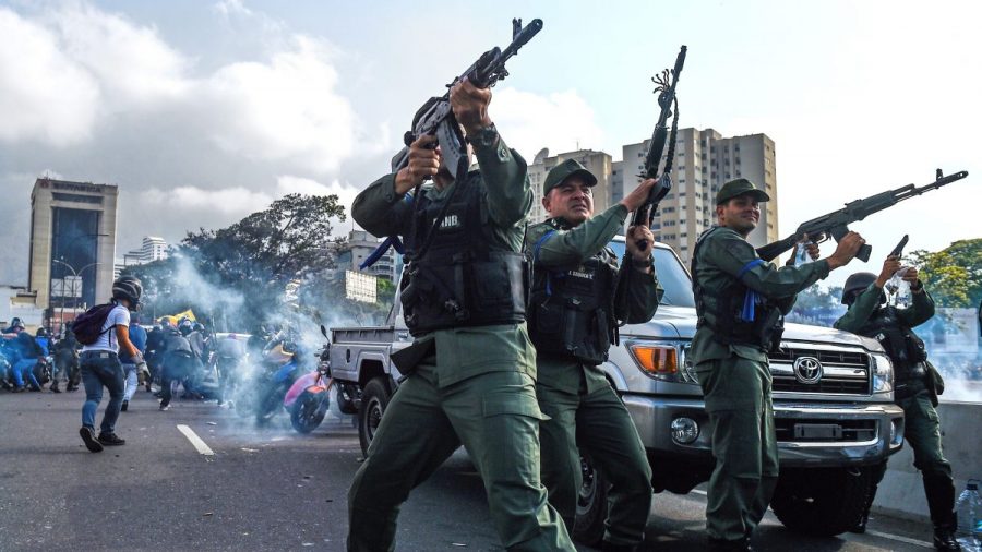Maduro Kicks CNN Off The Air As Venezuelans Revolt Against Him