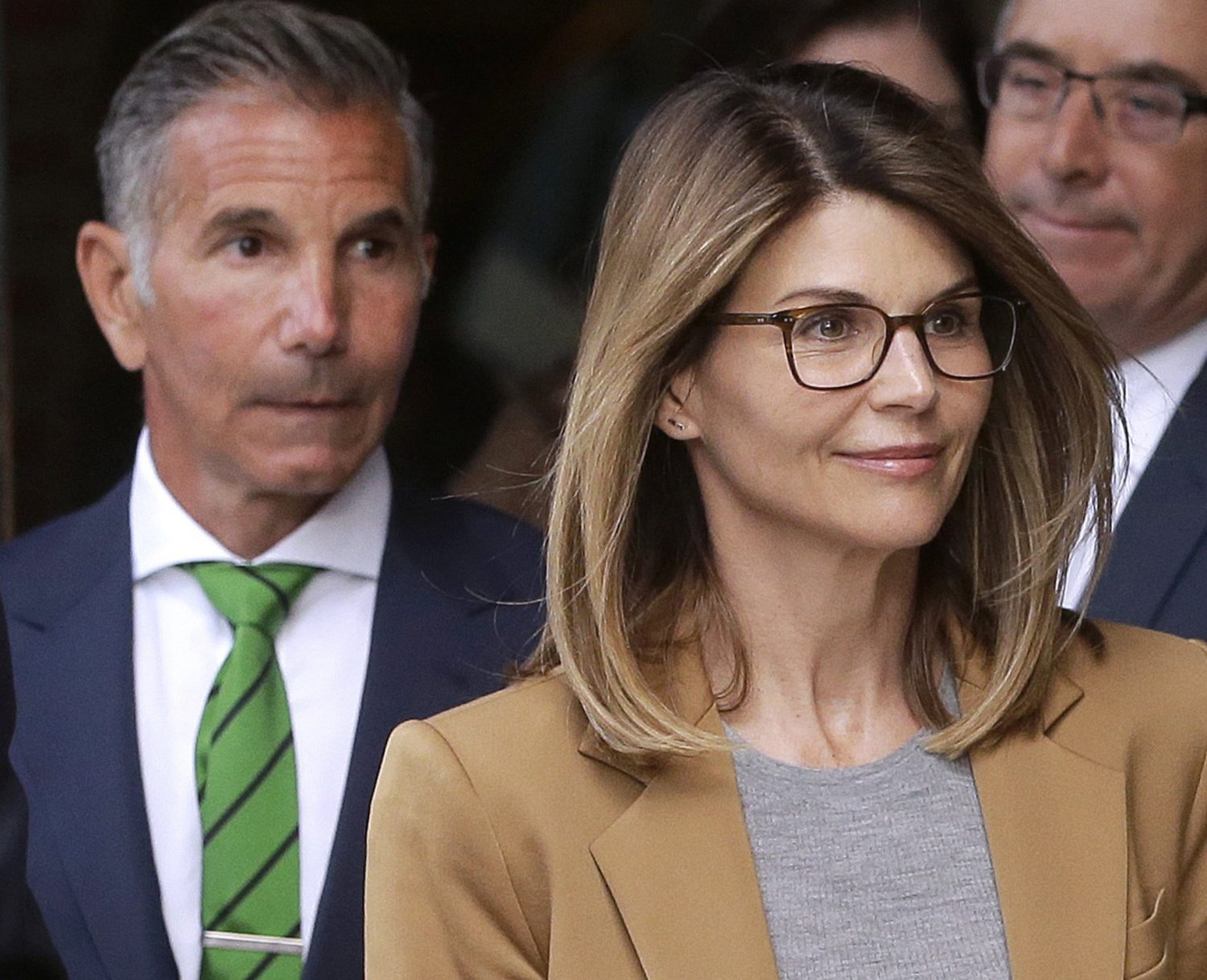 Lori Loughlin and Mossimo Giannulli Could End up in a Court Fight With USC Apart From Admissions Scandal Charges