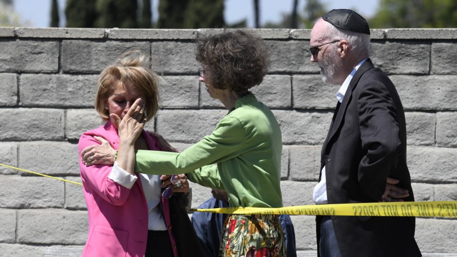 Shooting Reported at San Diego Synagogue, 1 Dead 3 Injured, 19-Year-Old Man Arrested