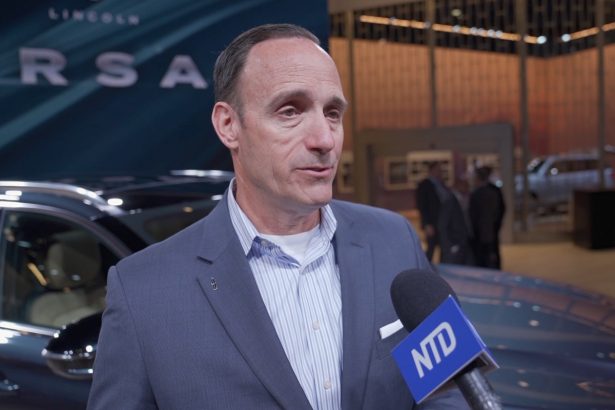 Robert Parker, director of marketing, sales and service at Lincoln, at the New York International Auto Show in N.Y. on April 17, 2019. (Shenghua Sung/NTD)