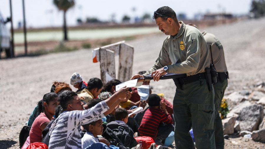 Illegal Immigrants Flood Into Yuma, Overwhelming Border Patrol and City Resources