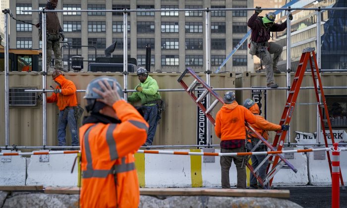 Vast Majority of Construction Firms Struggling to Hire Hourly Craft Workers