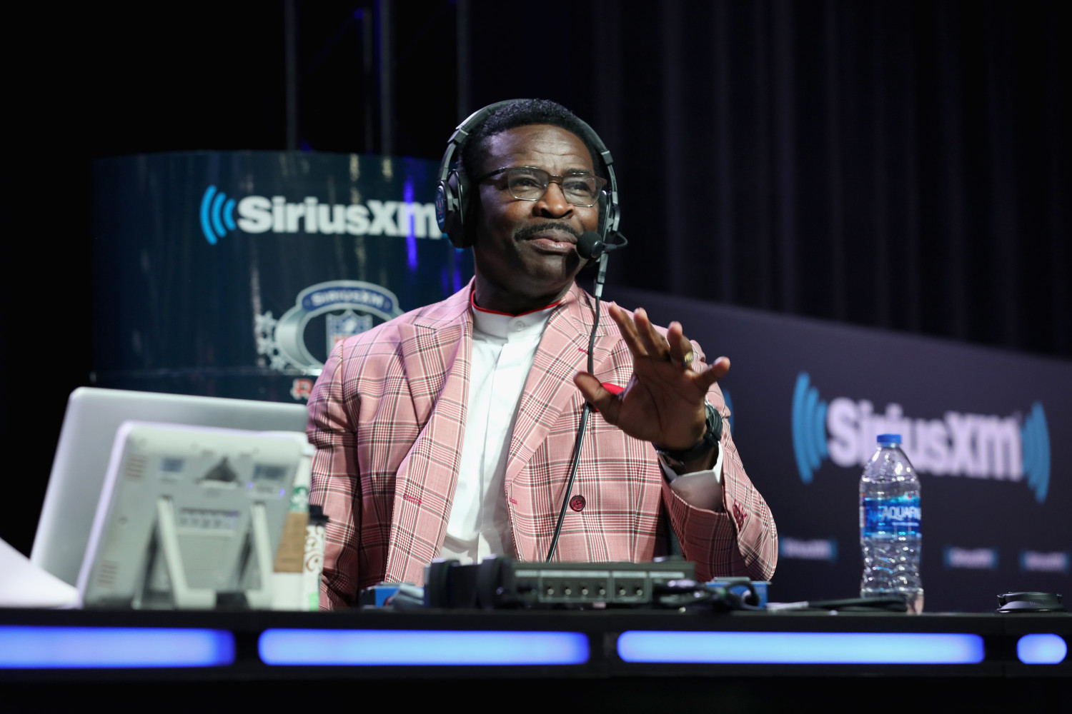Former Dallas Cowboys Player Michael Irvin Declared Cancer Free After Medical Tests