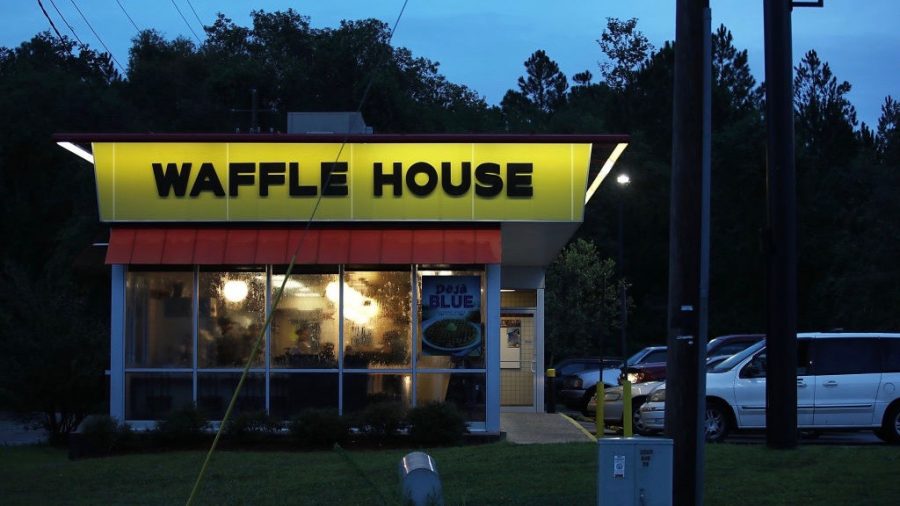 Man Shot Dead at Waffle House After Handing Out $20 Bills