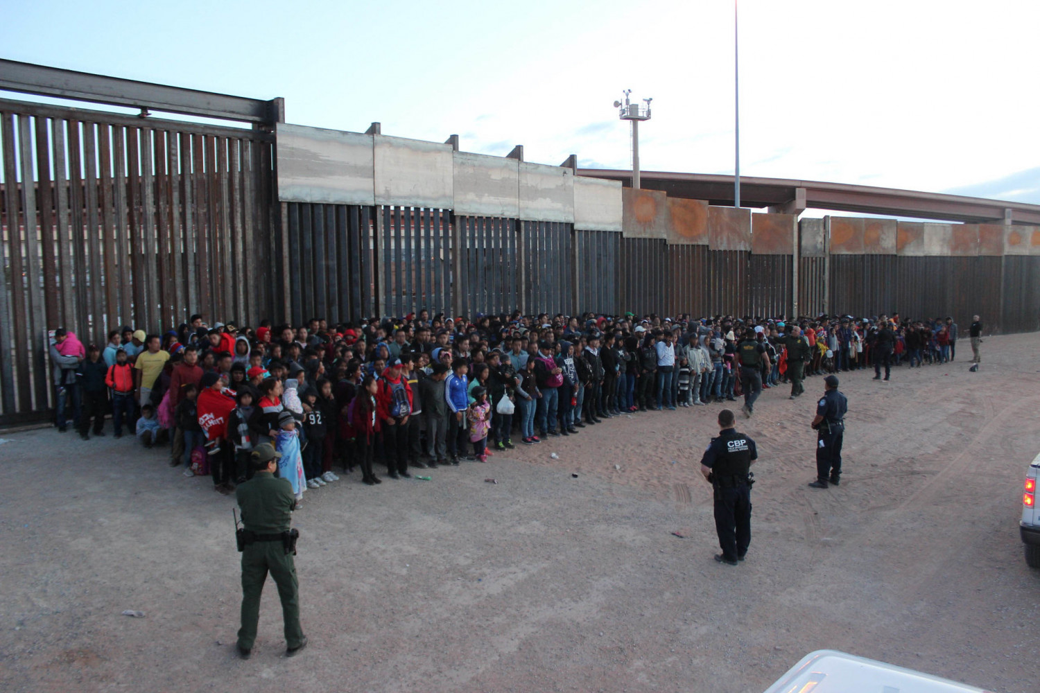 A group of 1,036 illegal aliens was apprehended in Texas on May 29, 2019, the largest group ever encountered by Border Patrol agents. (Customs and Border Protection)