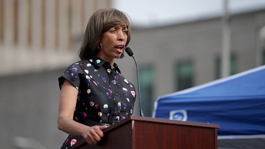 Secluded Baltimore Mayor Resigns Amid Scandal