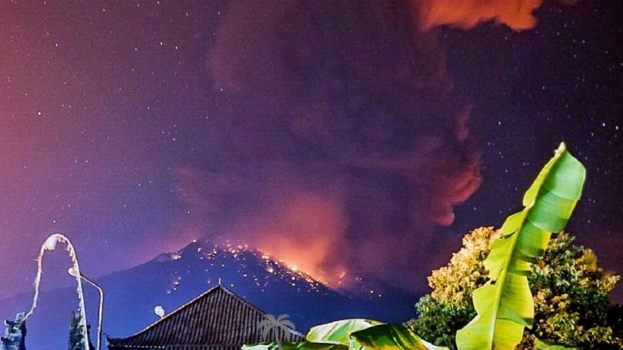 Volcano Erupts on Indonesia’s Bali Causing Flight Cancellations