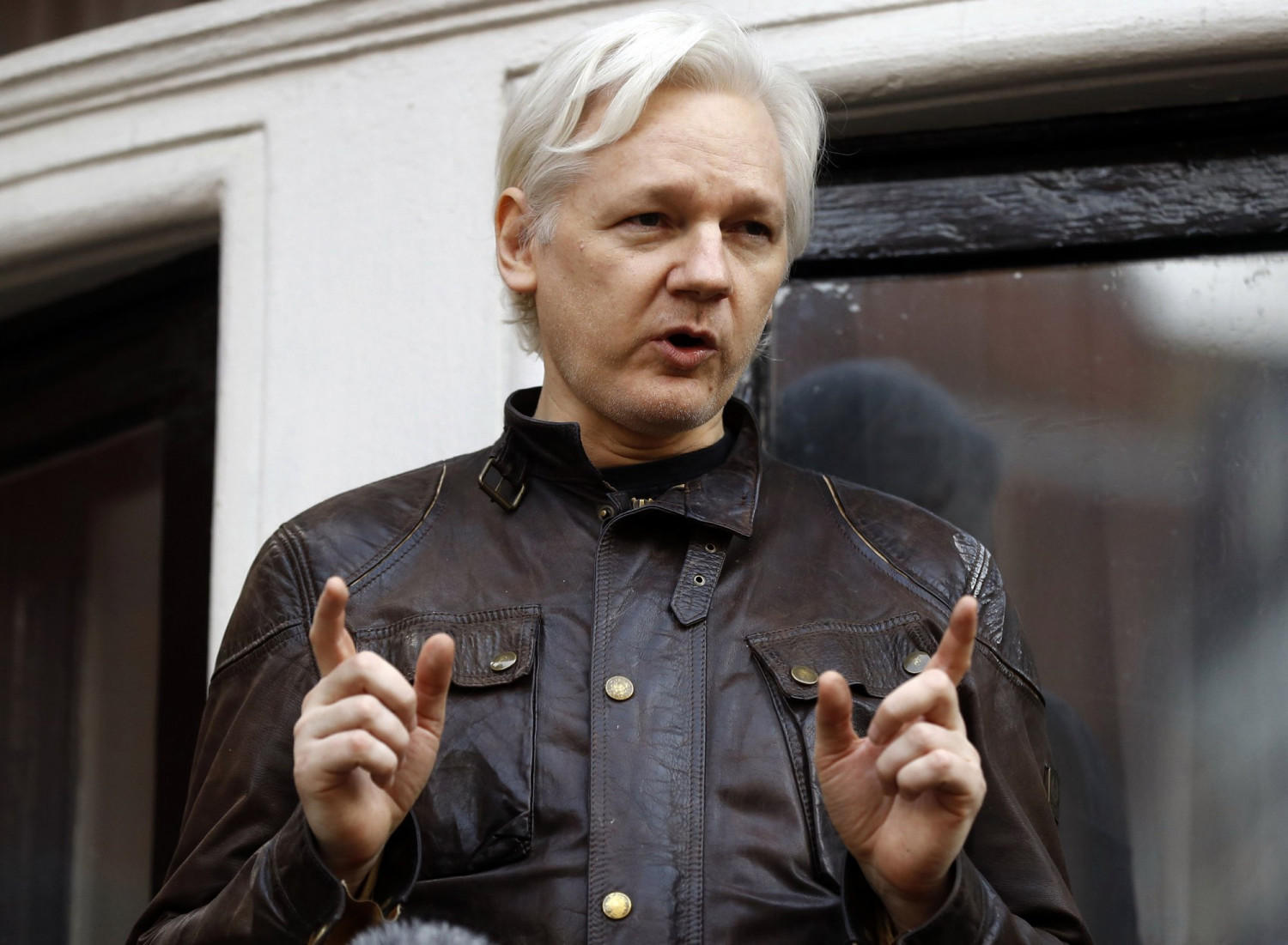 Ecuadorian Court Revokes Citizenship for Julian Assange