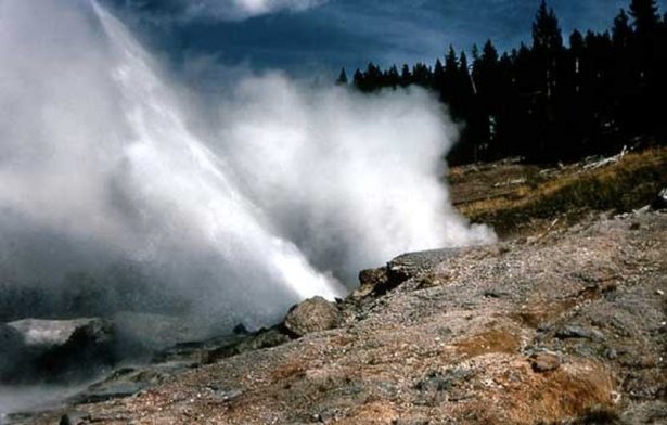 Ledge Geyser