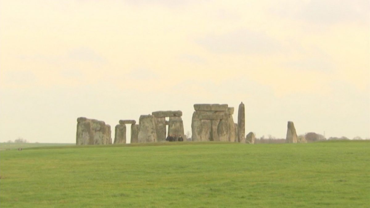 Missing stonehedge stone returned 3