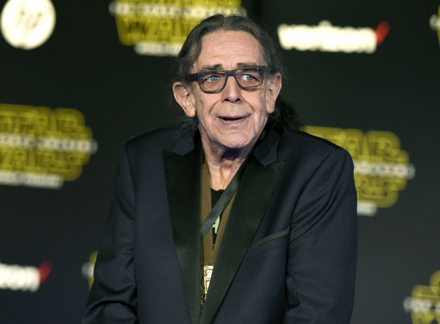 Peter Mayhew, Actor Who Played Chewbacca in ‘Star Wars’ Movies, Dies at 74