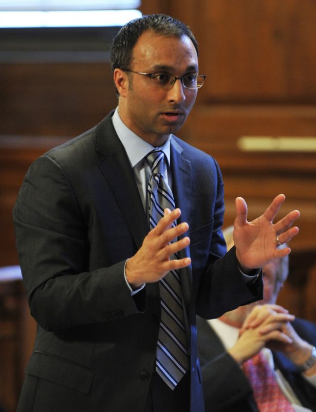 Amit Mehta in New York State Supreme Court in the Bronx in New York in a 2012 file photo. (Don Emmert/AFP/Getty Images)