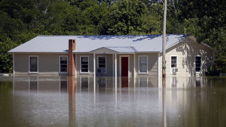 No End Seen to Struggle as Mississippi Flood Enters Month 4