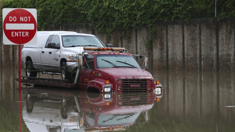 Heavy Rains in South Leave Some Trapped, Others Afloat
