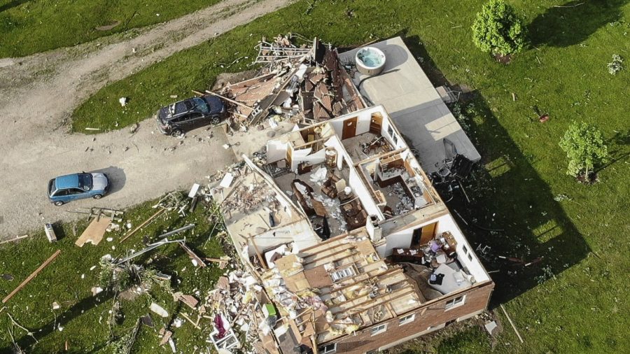 Swarm of Tornadoes Pulverizes Buildings Across Ohio, Indiana; 1 Dead