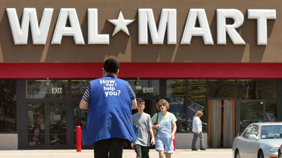 Walmart’s Store Managers Make $175,000 a Year on Average