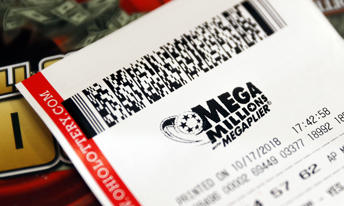 Man Who Won Mega Millions Jackpot During Divorce Must Give Wife $15 Million