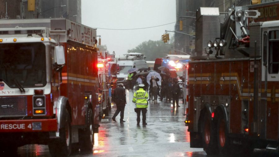 Helicopter Crashes Into Building in New York City, Pilot Killed
