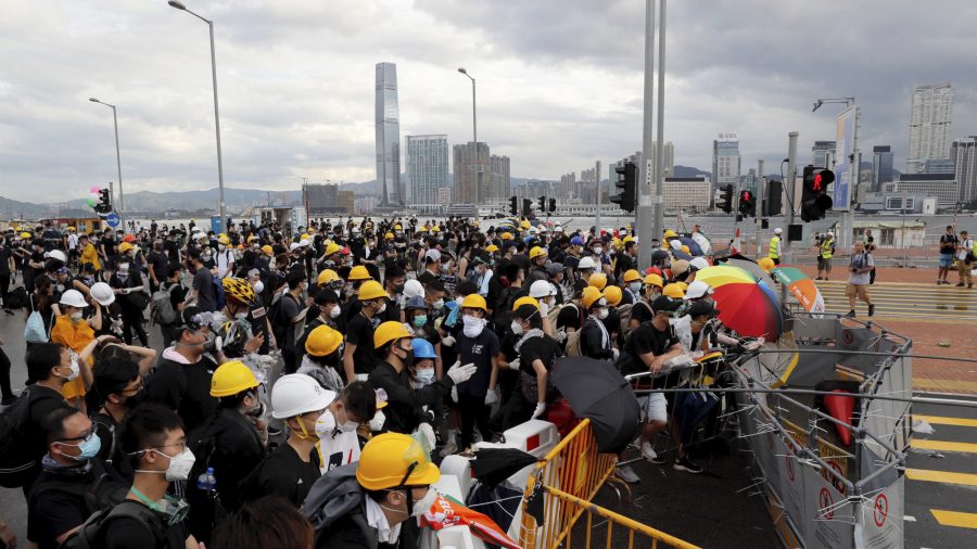 Hong Kong Protests Start Early on Handover Anniversary, March Scheduled For Afternoon