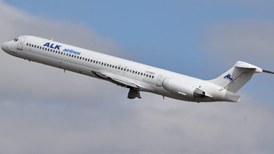 Flight Attendant, Service Cart Smash Into Plane Ceiling During Flight Turbulence