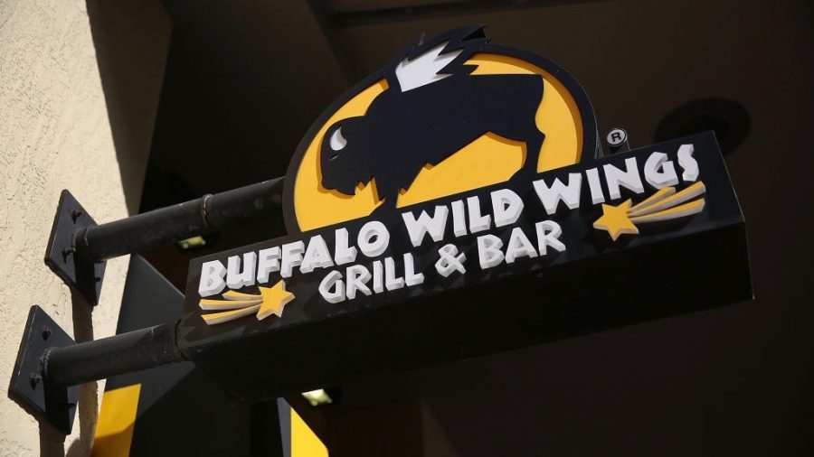 Rat Falls From Ceiling, Drops Onto Customer’s Menu at Buffalo Wild Wings