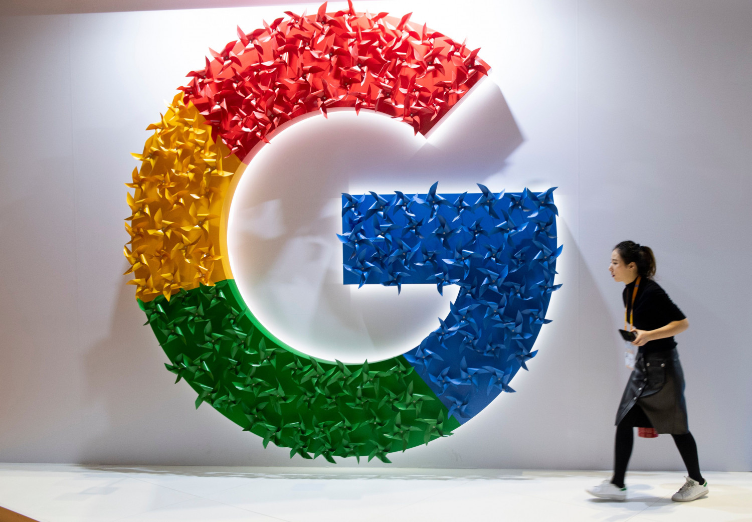 France Fines Google $270 Million Over Ad Dominance