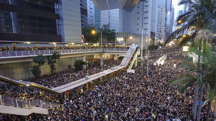 Chinese Regime Issues Blanket Media, Internet Censorship on Hong Kong Protests