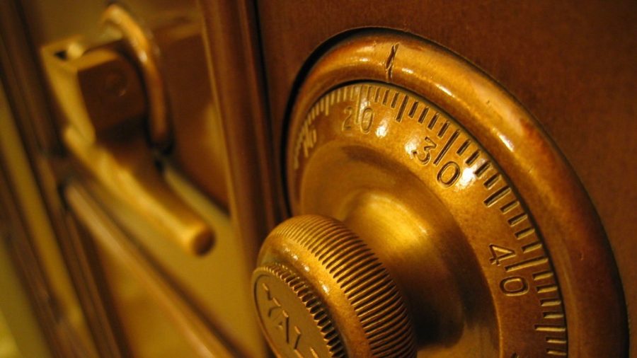 Man’s Lucky Guess Cracks Code on Safe That Was Locked for Over 40 Years