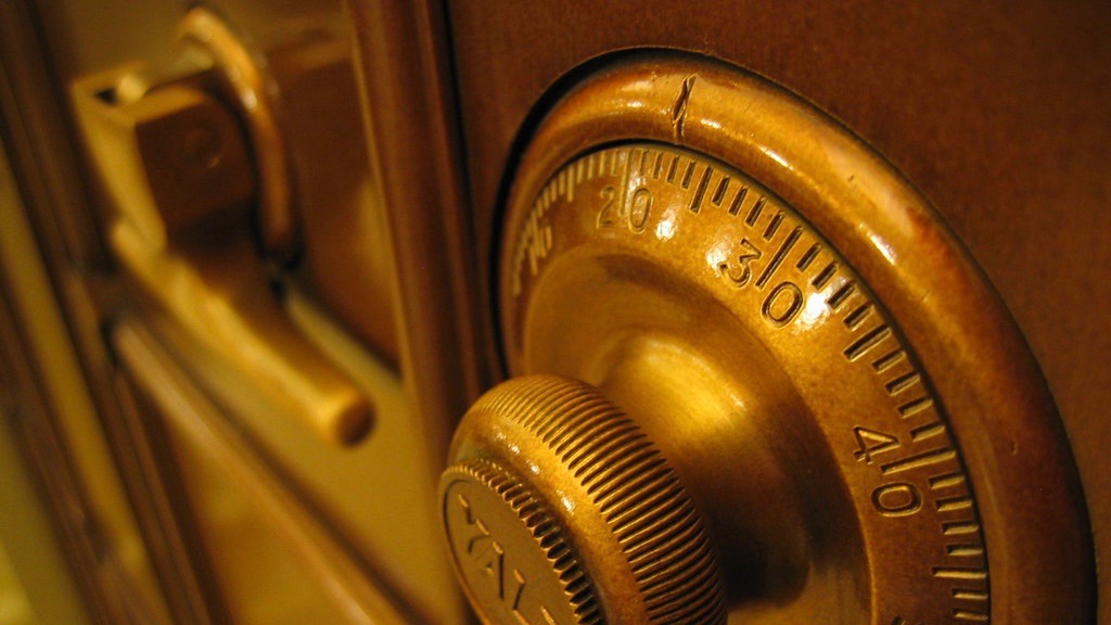 Man’s Lucky Guess Cracks Code on Safe That Was Locked for Over 40 Years