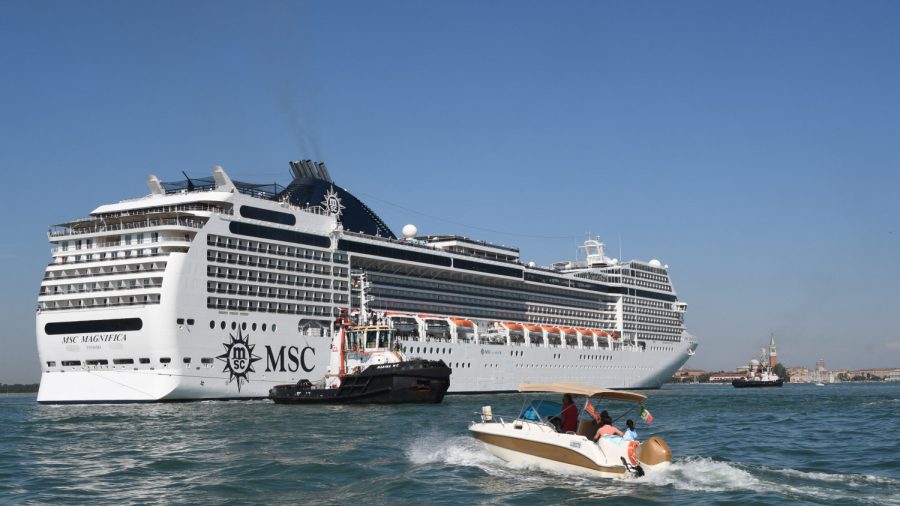 Out-of-Control Cruise Ship Injures 5 After It Crashes Into Dock, Tourist Boat