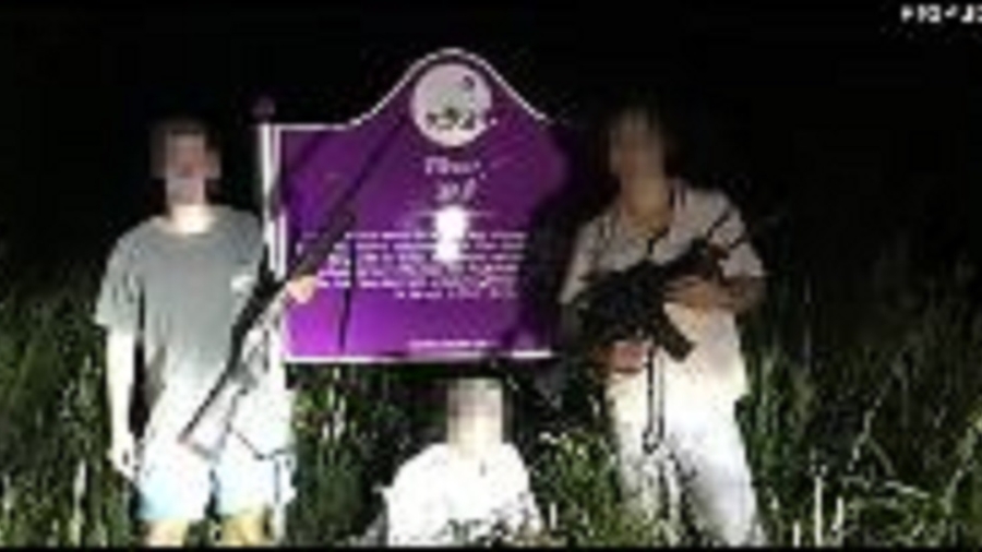 DOJ Investigating Three College Students Who Posed With Guns in Front of Emmett Till Memorial